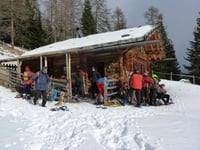 Schneeschuhwanderung ins hintere Ultental mit herzhaftem Einkehrschwung